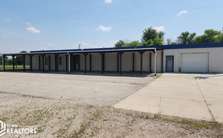 Pictures of Retail, Office, Industrial property located at 4499 4th Street SW, Mason City, IA 50401 for sales - image #1