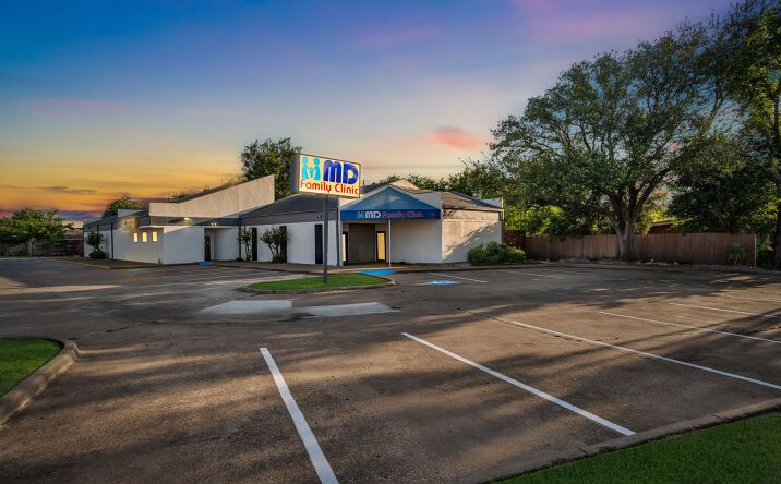 Pictures of Office property located at 9991 Marsh Ln, Dallas, TX 75220 for sales - image #1