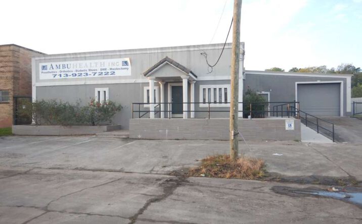 Pictures of Office, Industrial, Mixed Use, Self Storage, Special Purpose property located at 6530 Supply Row, Houston, TX 77011 for sales - image #1