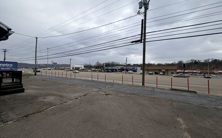 Pictures of Land property located at 1400 East Stone Dr, Kingsport, TN 37660 for sales - image #1