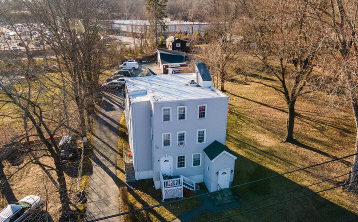 Pictures of Multifamily property located at 5 Baker St, Mohegan Lake, NY 10547 for sales - image #1