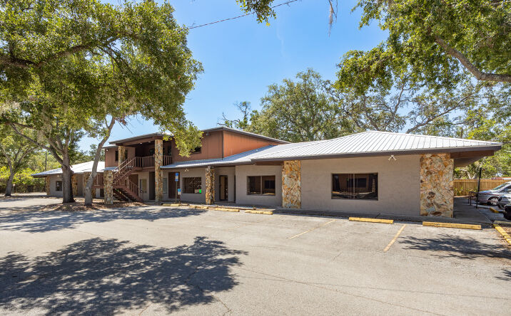 Pictures of Office property located at 11213 N Nebraska Ave, Tampa, FL 33612 for sales - image #1