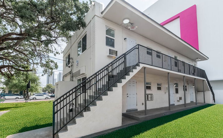 Pictures of Multifamily property located at 212 NW 15th St, Miami, FL 33136 for sales - image #1
