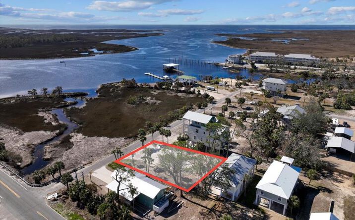 Pictures of Land property located at 205 NW First Ave, Steinhatchee, FL 32359 for sales - image #1