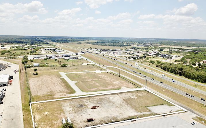 Pictures of Land property located at IH 37, Elmendorf, TX 78112 for sales - image #1