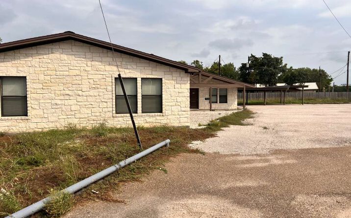 Pictures of Retail, Office property located at 208 E York St, Ganado, TX 77962 for sales - image #1