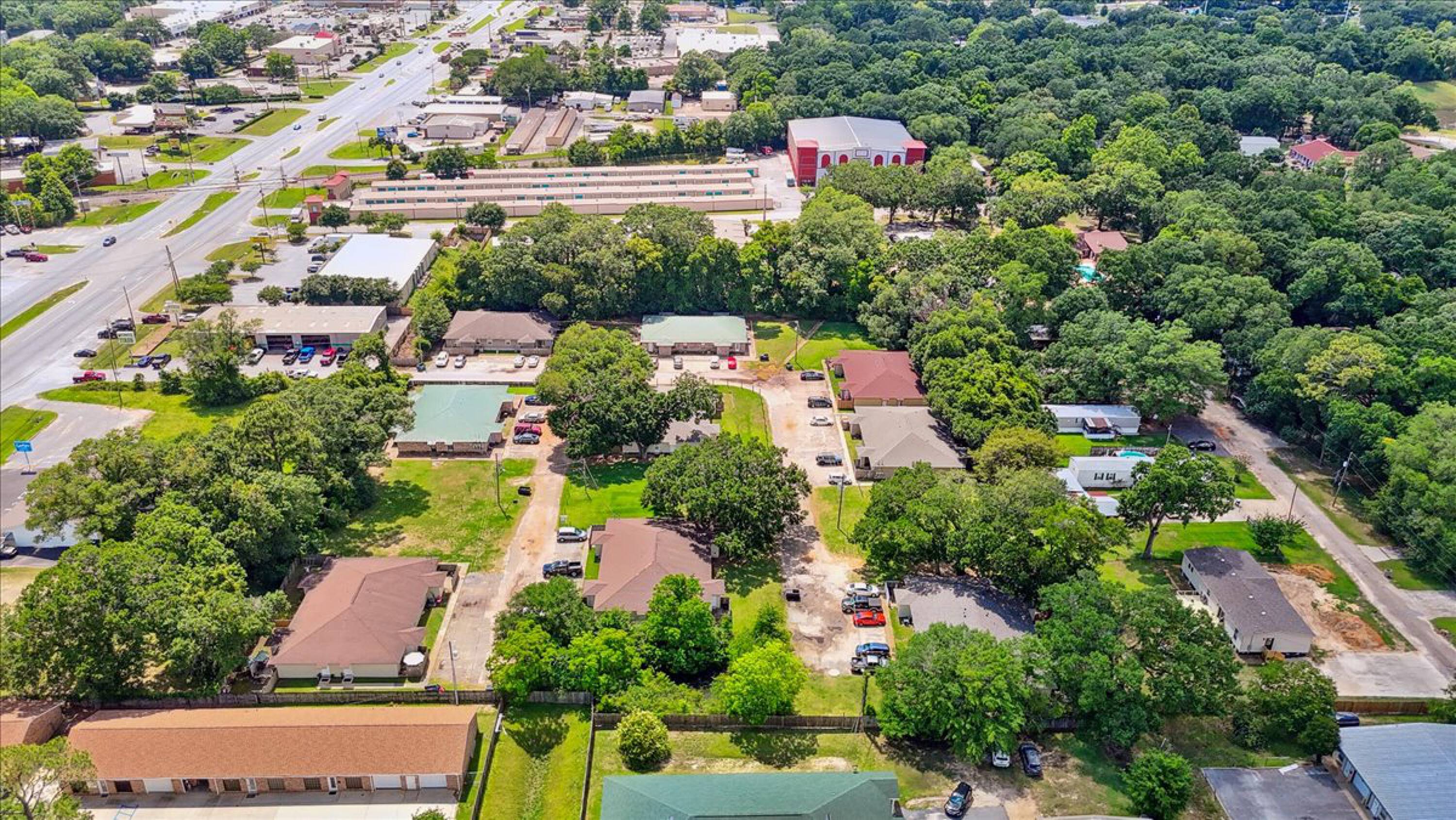 130 E 9 MILE RD Pensacola FL 32534 APN: 081S301003038031 | Crexi.com