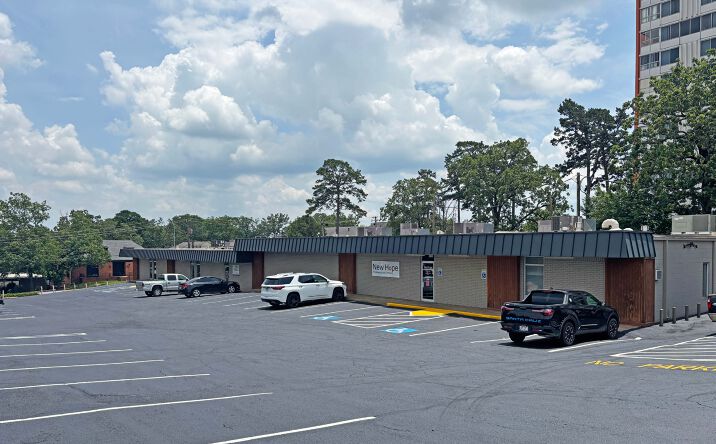 Pictures of Office property located at 424 N. University Avenue, Little Rock, AR 72205 for sales - image #1