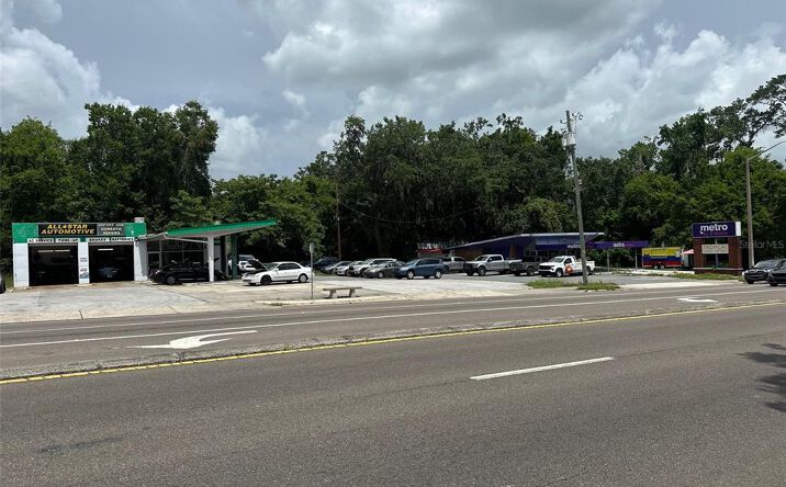 Pictures of Land property located at 706/720 NW 13th Street, Gainesville, FL 32601 for sales - image #1