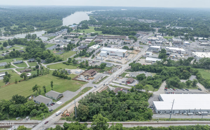 Pictures of Business for Sale, Retail, Office property located at 177 Old Shackle Island Road, Hendersonville, TN 37075 for sales - image #1