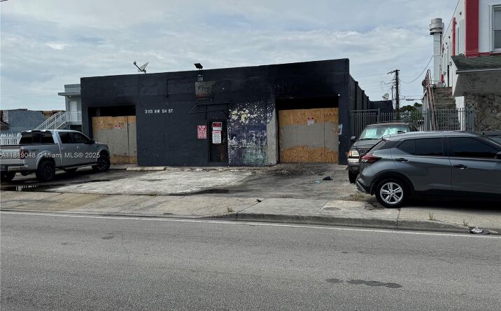 Pictures of Industrial, Retail property located at 3115 NW 54th St, Miami, FL 33142 for sales - image #1