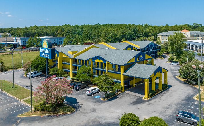 Pictures of Hospitality property located at 5472 Inn Rd, Mobile, AL 36619 for sales - image #1