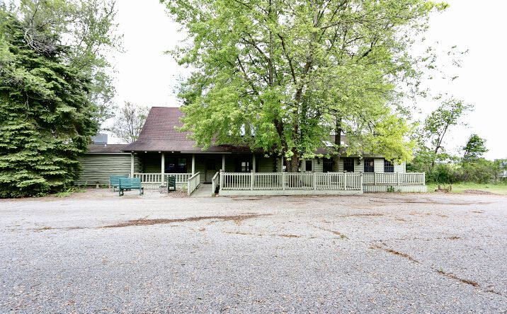 Pictures of Mixed Use property located at 215 IN-120, Fremont, IN 46737 for sales - image #1