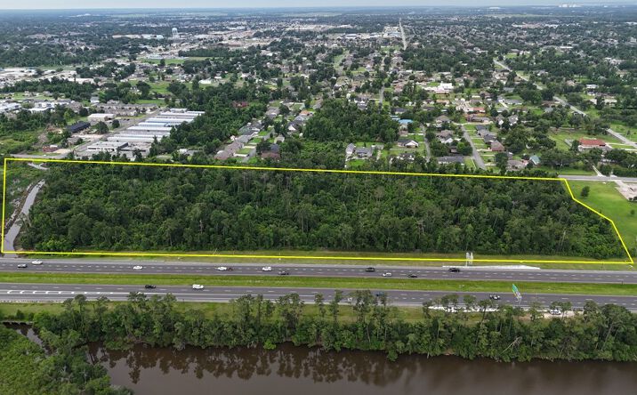 Pictures of Land property located at W Prien Lake Rd, Lake Charles, LA 70605 for sales - image #1