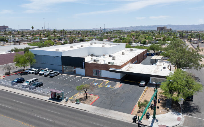 Pictures of Industrial, Retail property located at 1805 E McDowell Rd, Phoenix, AZ 85006 for sales - image #1