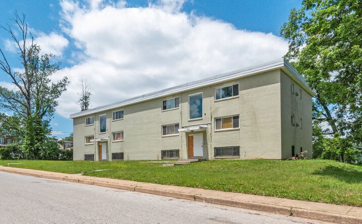 Pictures of Multifamily property located at 3016 Dupont Ave, Baltimore, MD 21215 for sales - image #1