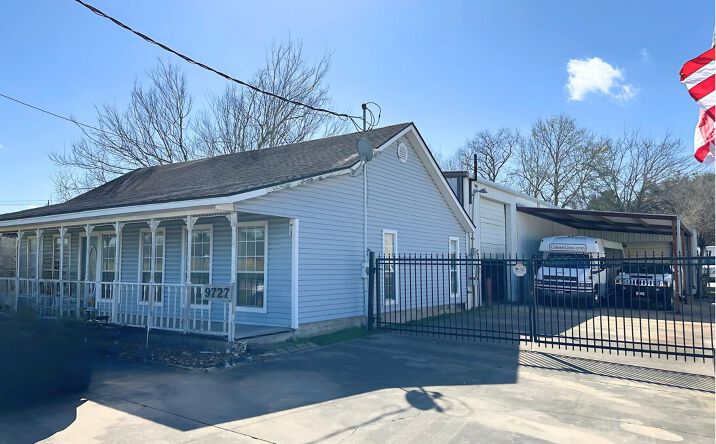 Pictures of Industrial property located at 9727 Mula Rd, Stafford, TX 77477 for sales - image #1