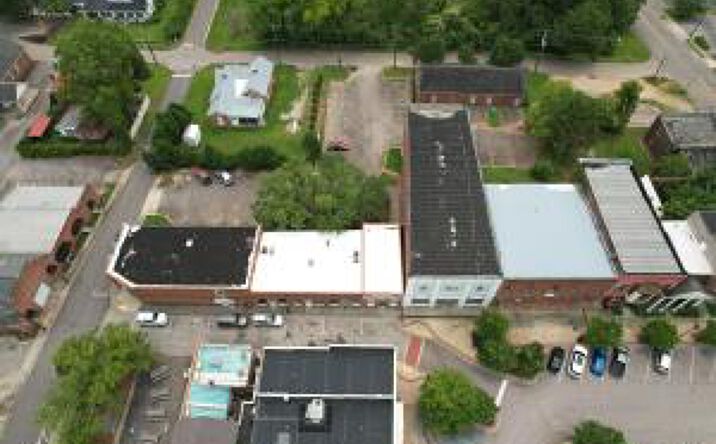 Pictures of Mixed Use, Office, Retail, Industrial property located at 112 Courthouse Street, Edgefield, SC 29824 for sales - image #1