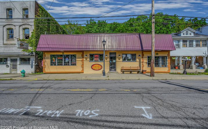 Pictures of Retail property located at 474 N Main, Archbald, PA 18403 for sales - image #1