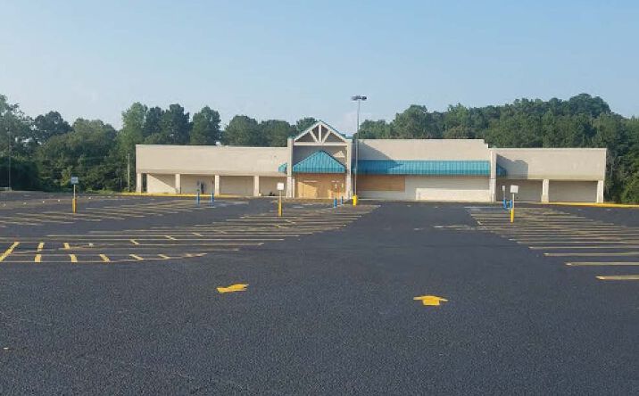 Pictures of Retail property located at 2021 Hwy 19 N, Meridian, MS 39307 for sales - image #1