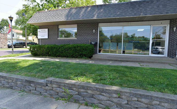 Pictures of Office property located at 600 S 4TH Street #Suite A, Pekin, IL 61554 for sales - image #1