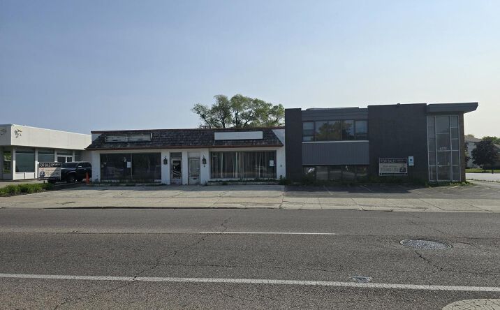 Pictures of Special Purpose property located at 6731-6733 N Lincoln Avenue, Lincolnwood, IL 60712 for sales - image #1