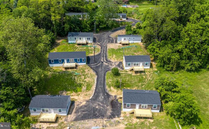 Pictures of Special Purpose property located at 465 Royal Manor Road, Easton, PA 18042 for sales - image #1