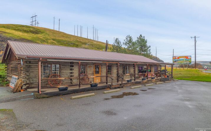 Pictures of Retail property located at 1105 36th Street N, Lewiston, ID 83501 for sales - image #1