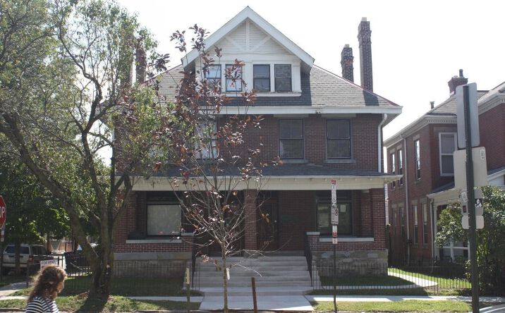 Pictures of Multifamily property located at 65 Warren Street #1/2, Columbus, OH 43215 for sales - image #1