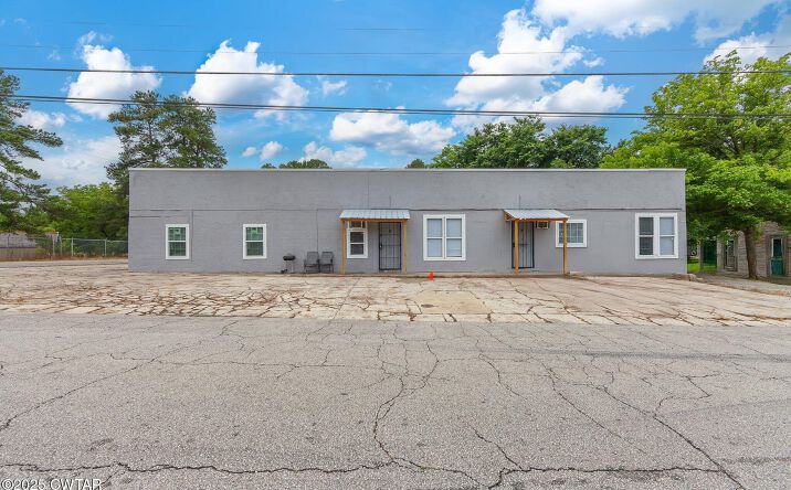 Pictures of Multifamily property located at 279 Highview Street, Jackson, TN 38301 for sales - image #1
