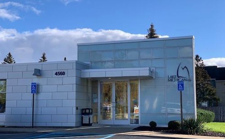 Pictures of Retail property located at 4560 Alpine Ave NW, Comstock Park, MI 49321 for sales - image #1