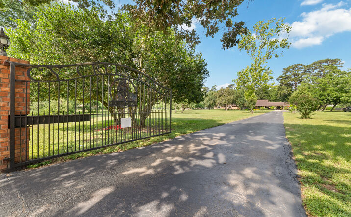 Pictures of Land, Mixed Use, Multifamily property located at 12625 Huffmeister Rd, Cypress, TX 77429 for sales - image #1