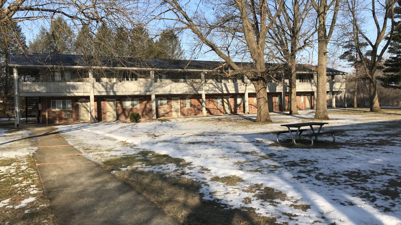 9766 Rose Hill Rd, Berrien Springs, MI 49103