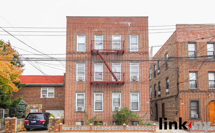 Pictures of Multifamily property located at 1920 Haight Ave, The Bronx, NY 10461 for sales - image #1