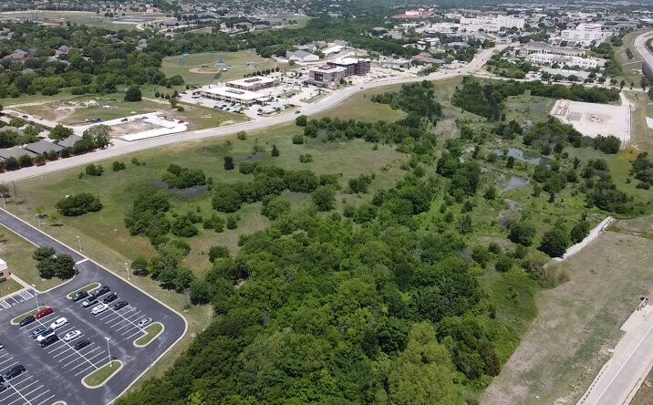Pictures of Land property located at Harris Pkwy, Fort Worth, TX 76132 for sales - image #1
