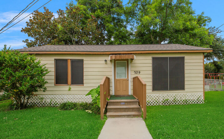Pictures of Retail, Office property located at 229 St De Porres St, Broussard, LA 70518 for sales - image #1