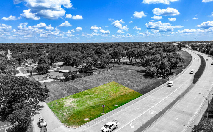 Pictures of Land property located at 500 State St, Terrell, TX 75160 for sales - image #1