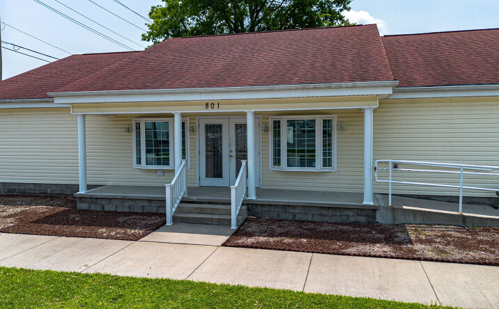 Pictures of Mixed Use, Retail property located at 801 S 3rd St, Paducah, KY 42002 for sales - image #1