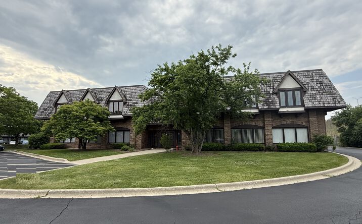 Pictures of Office property located at 28085 N Ashley Circle, Libertyville, IL 60048 for sales - image #1