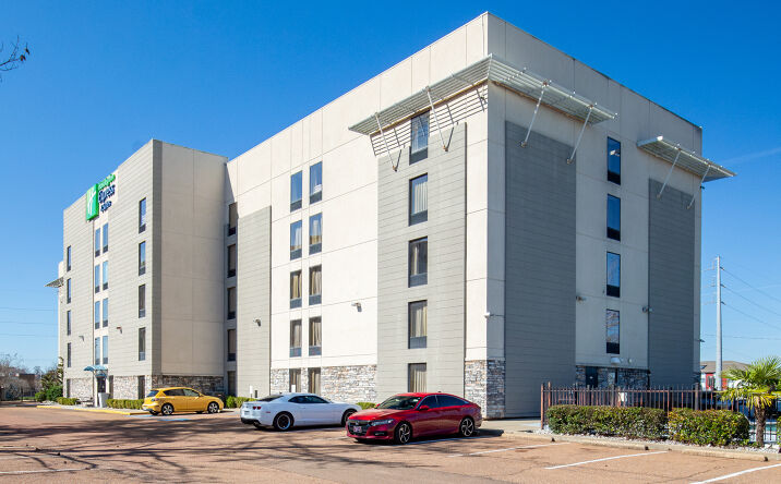 Pictures of Hospitality property located at 310 Greymont St, Jackson, MS 39202 for sales - image #1