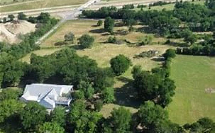 Pictures of Mixed Use, Office, Retail property located at 3220 Randell Lake Rd, Denison, TX 75020 for sales - image #1