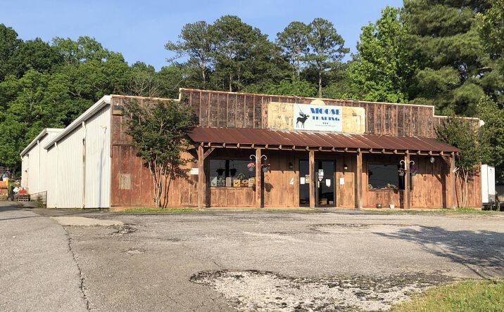 Pictures of Retail property located at 12519 Memorial Pkwy SW, Huntsville, AL 35803 for sales - image #1