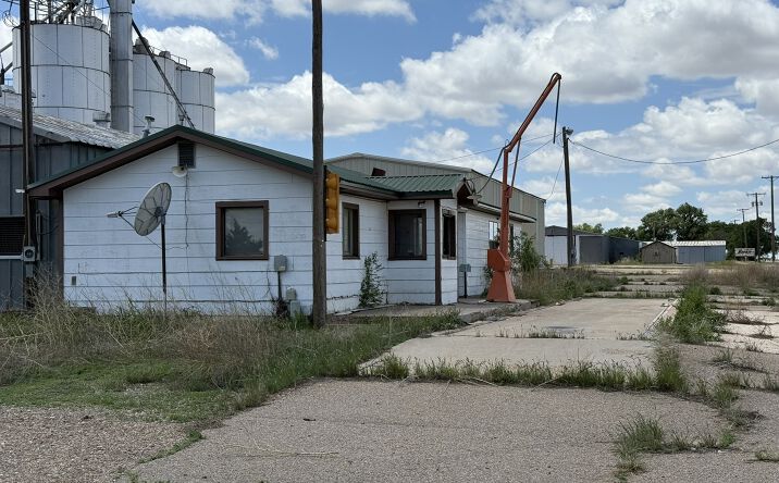 Pictures of Industrial property located at 743 US 70, Plainview, TX 79072 for sales - image #1