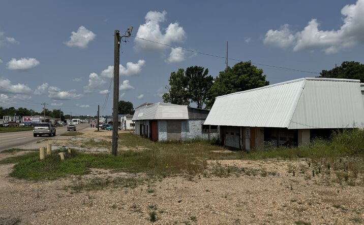 Pictures of Land, Mixed Use, Retail property located at 901 E Kingshighway, Paragould, AR 72450 for sales - image #1