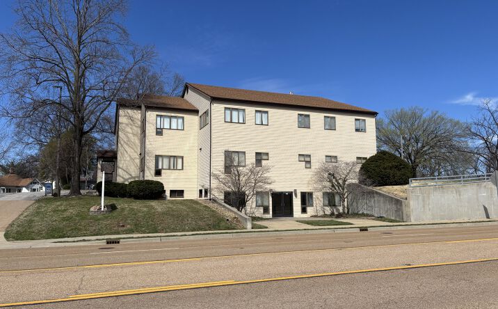 531 Vandalia St, Collinsville, IL 62234 | Crexi.com
