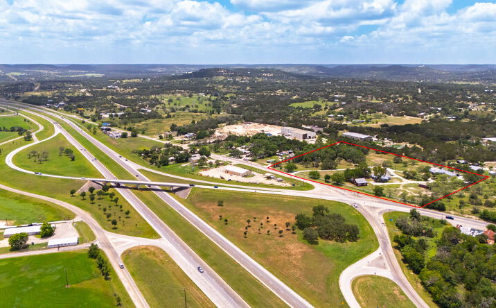 Pictures of Mixed Use property located at 2 FM 289, Comfort, TX 78013 for sales - image #1
