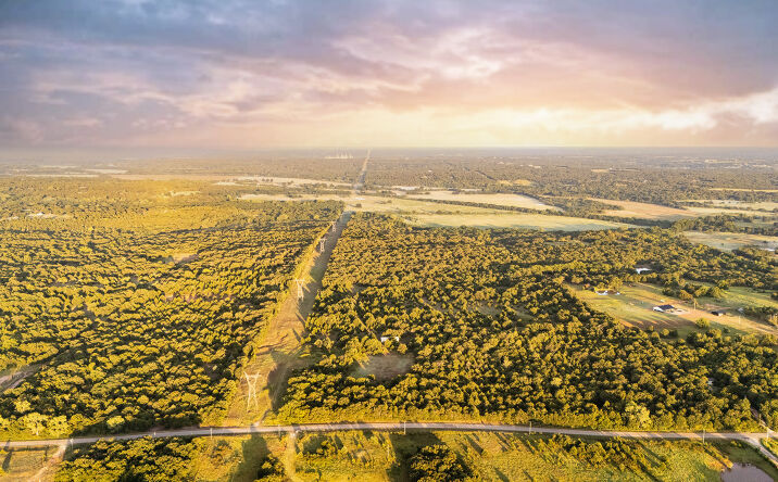 Pictures of Land property located at 21701 N Countyline Rd, Luther, OK 73054 for sales - image #1