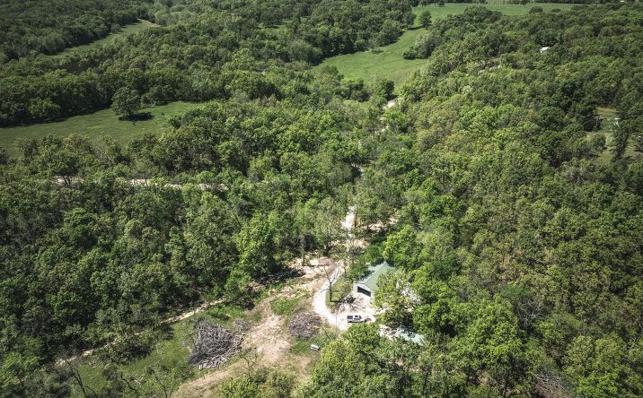 Pictures of Land property located at 25190 McDonald Dr, Lebanon, MO 65536 for sales - image #1