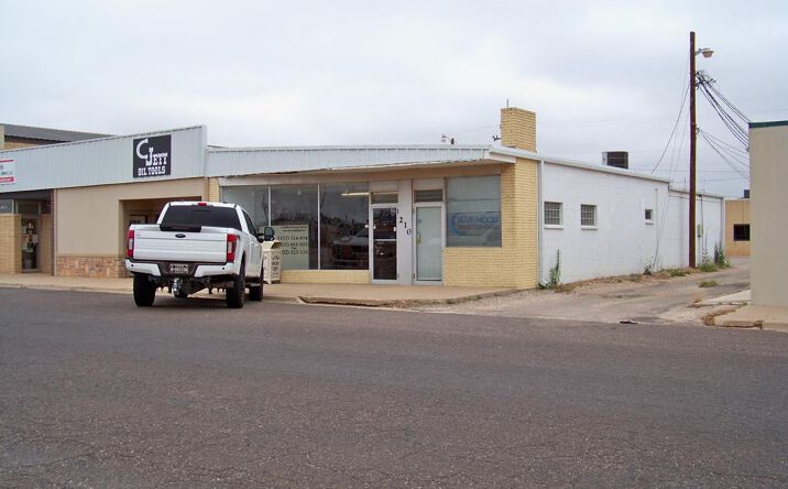 Pictures of Office property located at 210 NW Ave A, Andrews, TX 79714 for sales - image #1