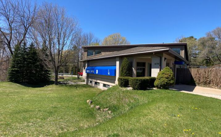 Pictures of Office, Special Purpose property located at 6170 US-31 N, Williamsburg, MI 49690 for sales - image #1